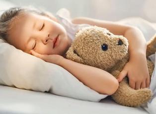 &Ccedil;ocuklarda kış uykusu saati! &Ccedil;ocuklarda kış uykusu d&uuml;zeninde saatlere dikkat