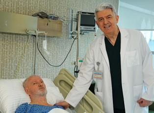 Tıpta ender vaka: 12 Santimlik Anevrizma kapalı y&ouml;ntemle tedavi edildi