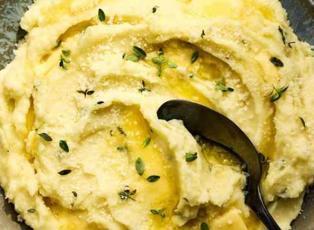 Patates p&uuml;resinin gizli malzemesi ortaya &ccedil;ıktı: Lezzetini zirveye &ccedil;ıkarıyor