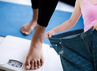 Tek besinle 6 ayda 63 kilo verdi! Yediği besin dikkat &ccedil;ekti