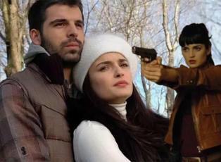 Oyunculuğu bırakıp EYT'li oldu! Adanalı'nın İdil'i Selin Demiratar yıllar sonra ortaya &ccedil;ıktı