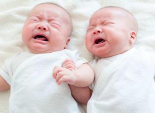 Bebeklere kabızlık neden olur? Kabızlık nasıl ge&ccedil;irilir?