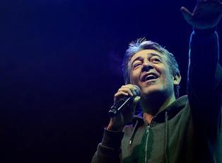 45 yıllık &ouml;mr&uuml;nde milyonların g&ouml;nl&uuml;nde taht kurmuştu