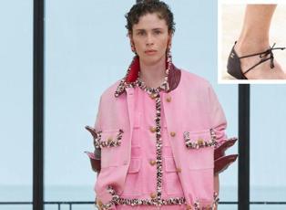 Chanel'in 90 Bin TL'lik &ccedil;ıplak ayak sandaletleri g&uuml;ndem oldu!