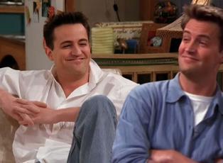 Friends hayranlarını sevindiren gelişme! Matthew Perry&rsquo;nin kişisel eşyaları satışa &ccedil;ıkıyor 