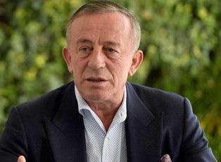 72 yaşındaki Ali Ağaoğlu 6'ncı kez baba olmaya hazırlanıyor! 