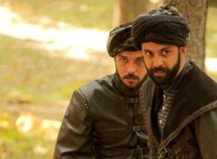 Survivor'dan oyunculuğa y&uuml;kseliş: Hilmi Cem İntepe'den Muhteşem Y&uuml;zyıl itirafı!