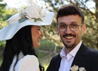 Bir d&ouml;neme damgasını vuran gelin adayı Hanife G&uuml;rdal evlendi