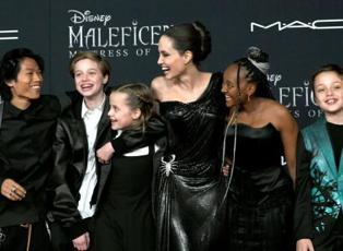 Amerika'yı terk ediyor: Angelina Jolie G&uuml;neydoğu Asya'ya taşınma kararı aldı!