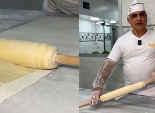 Baklavanın yapım aşamalarını İngilizce anlattı: Akıcı konuşması dikkat &ccedil;ekti