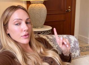 Meryem &Uuml;zerli'den hayranına s&uuml;rpriz! Muhteşem Y&uuml;zyıl izlediğini fark edince harekete ge&ccedil;ti