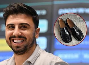Ozan Tufan'ın sıra dışı ayakkabısı g&uuml;ndem oldu! Fiyatı dudak u&ccedil;uklattı