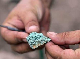 2026'nın en &ouml;nemli tarihi keşfi! Diyarbakır &Ccedil;ay&ouml;n&uuml; Tepesi'nde madencilik at&ouml;lyesi bulundu