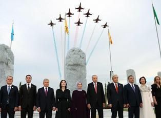 Emine Erdoğan, T&uuml;rk devletlerinin liderleri ve eşleriyle bir araya geldi