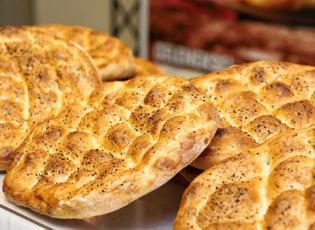 En kolay pastane pidesi nasıl yapılır? Pastane usulü Ramazan pidesi tarifi