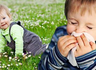 Bebeklerde bahar alerjisi olur mu? Bahar alerjisi olan bebeğe ne yapmalı? 