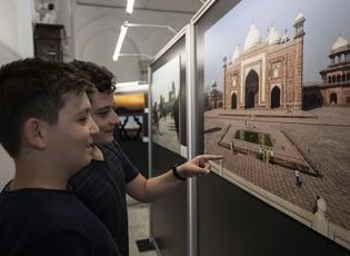 Ankara'da "Zamanın İzlerini Taşıyan Mabetler" fotoğraf sergisi ziyaretçilerine kapılarını açtı