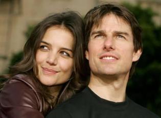 Tom Cruise'un terk ettiği kızı Suri yıllar sonra ilk kez görüntülendi! Genç kız 18 yaşına bastı