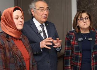 Prof. Dr. Nevzat Tarhan'dan Aile Akademisi projesine destek mesajı!
