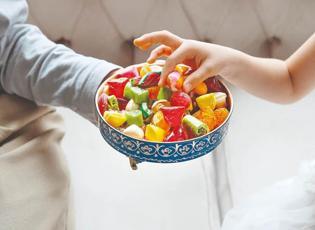 Bayramda &ccedil;ocukların şeker t&uuml;ketimine dikkat!