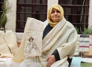 Geleneksel ehram dokuması Şanlıurfalı kadınların eliyle yeniden doğdu