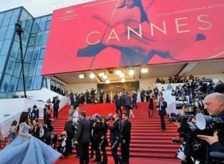 Cannes Film Festivali'ne kıyafet yasağı! Aşırı dekolteye geçit yok