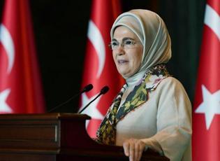 Emine Erdoğan, Koruyucu Aile Günü'nü kutladı