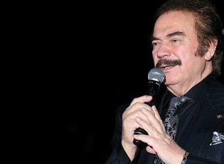Orhan Gencebay'ı çileden çıkaran olay: Kiracısıyla mahkemelik oldu!
