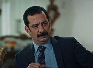 Ünlü oyuncu Emre Törün son yolculuğuna uğurlandı! 