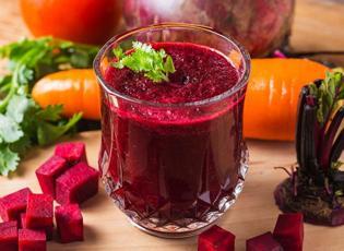 3 günde fit görünüm: Kilo verdiren pancar detoksu tarifi!