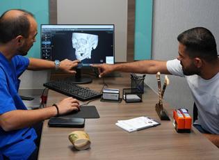 Çenesinin yarısını kaybetmişti! Başarılı operasyon İzzet Baldır'ın umutlarını yeniden yeşertti