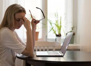 Modern yaşamın kuralları sağlığı tehdit ediyor: Uykusuzluk modern çağın gizli salgını!