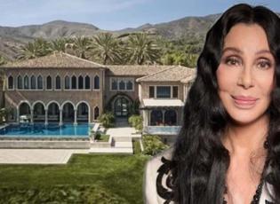 Doğu ve Batının eşsiz buluşması: Cher süper lüks malikanesini rekor fiyata satışa çıkardı!