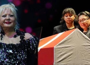 Türk sanat müziğinin güçlü sesi Muazzez Abacı için AKM'de veda töreni düzenlendi!