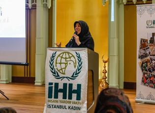 İHH Kadın Teşkilatı'ndan 'Ailede İyiliği Çoğaltmak' Semineri ve Hayır Çarşısı