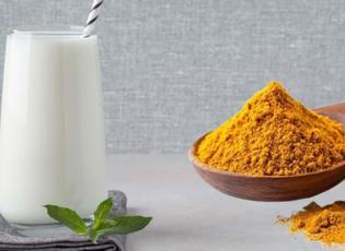 Altın i&ccedil;ecek sırrı: Ayranın i&ccedil;ine bir kaşık ekleyince t&uuml;m v&uuml;cudu koruyor!