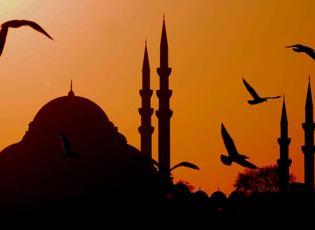 &Uuml;&ccedil; aylar ne zaman başlıyor? 2026 Ramazan ayı ne zaman başlayacak?