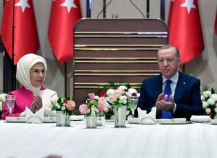 Emine Erdoğan'dan 16. B&uuml;y&uuml;kel&ccedil;iler Konferansı'na ilişkin paylaşım