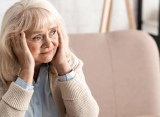 60 yaş &uuml;st&uuml; dikkat! Araştırmalar kanıtladı: Bu sebzeler zihni 11 yaş gen&ccedil;leştiriyor