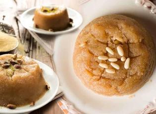 Klasik lezzete farklı bir dokunuş: Kakuleli irmik helvası tarifi