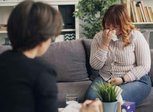 &Ccedil;in'den obeziteye g&ouml;r&uuml;lmemiş sert &ouml;nlem! 'Şişman Hapishaneleri'nin kuralları g&uuml;ndem oldu
