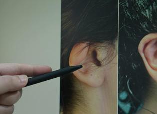 Uzman isim aileleri uyardı: Kep&ccedil;e kulak &ouml;zg&uuml;ven kaybına yol a&ccedil;abiliyor