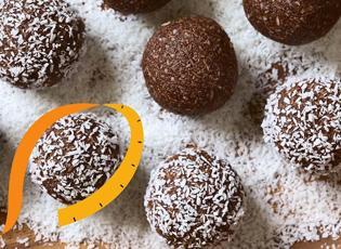 Tatlıdan vazge&ccedil;emeyenlere sağlıklı atıştırmalık: Kestaneli enerji topları tarifi