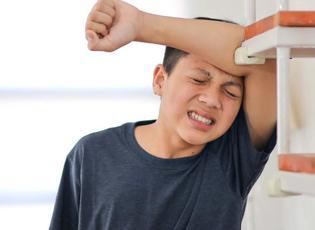 Uzmanından ailelere kritik uyarı: Epilepside g&ouml;zden ka&ccedil;an 5 gizli işaret