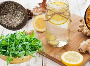 Uzman Diyetisyenden 1 ayda 10 kilo veren detoks suyu tarifi