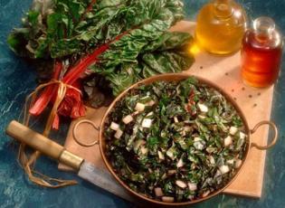 Yol kenarında bile var ama kimse fark etmiyor! D&uuml;nyanın en sağlıklı s&uuml;per besinleri a&ccedil;ıklandı