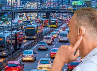 Odyologdan korkutan uyarı: "Trafikteki &ouml;fkenin arkasında işitme kaybı olabilir"