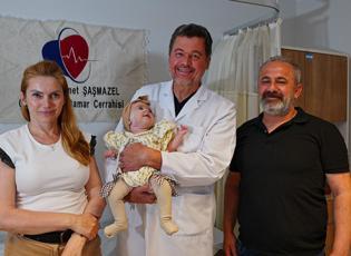 Anne karnında teşhis edildi! Minik Elif 4 ameliyatla hayata tutundu