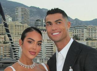 Ronaldo ve Georgina'nın evlilik s&ouml;zleşmesi ortaya &ccedil;ıktı! S&ouml;zleşmenin detayları g&uuml;ndem oldu