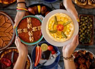 TasteAtlas "D&uuml;nyanın En İyi Yemek Şehirleri"ni a&ccedil;ıkladı! T&uuml;rkiye'den iki şehir de listede